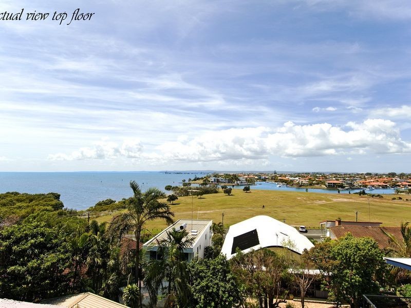 33 Cleveland Terrace, Ormiston QLD 4160