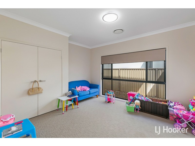 15 Douro Road, Wellington Point QLD 4160