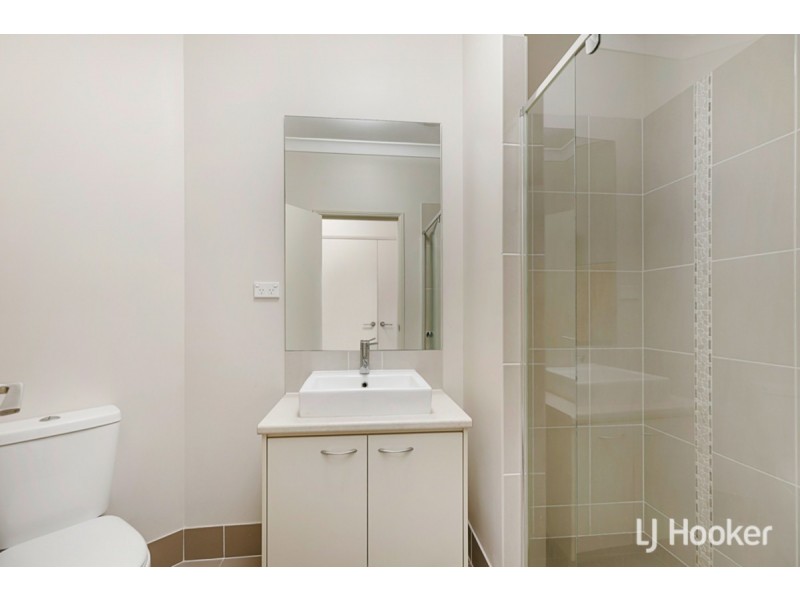 15 Douro Road, Wellington Point QLD 4160