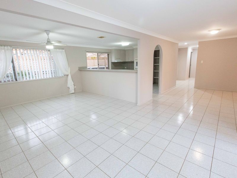 4 Maritime Court, Victoria Point QLD 4165