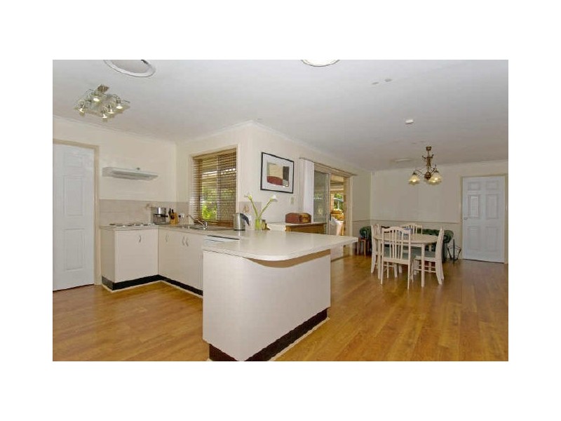 30 Sylvania St, Wellington Point QLD 4160