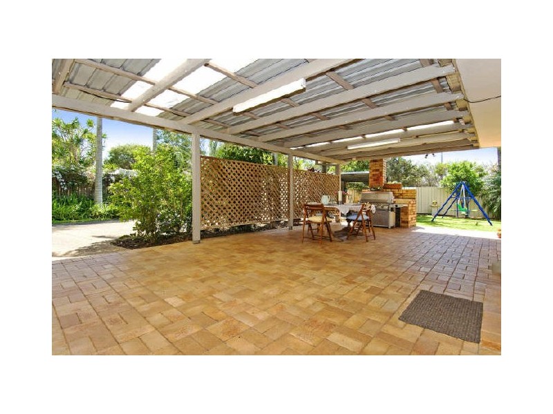 30 Sylvania St, Wellington Point QLD 4160