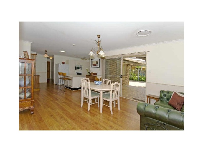 30 Sylvania St, Wellington Point QLD 4160