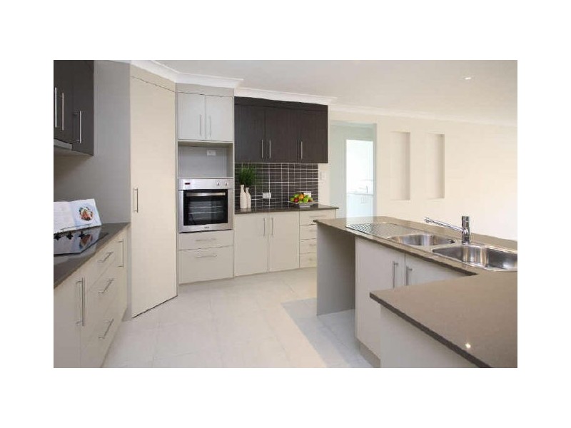 10 Kelby Close, Redland Bay QLD 4165