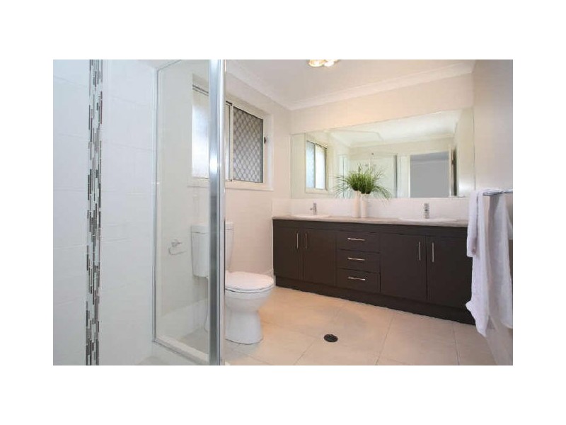 10 Kelby Close, Redland Bay QLD 4165