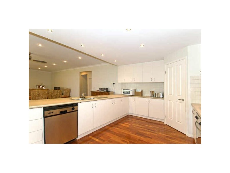 5 Hawkins Place, Thornlands QLD 4164