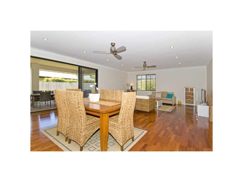 5 Hawkins Place, Thornlands QLD 4164