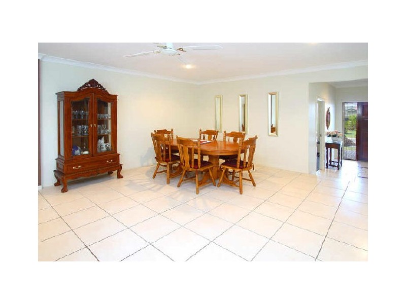 11 Bush Cherry Place, Thornlands QLD 4164