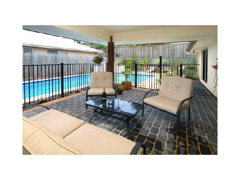 11 Bush Cherry Place, Thornlands QLD 4164