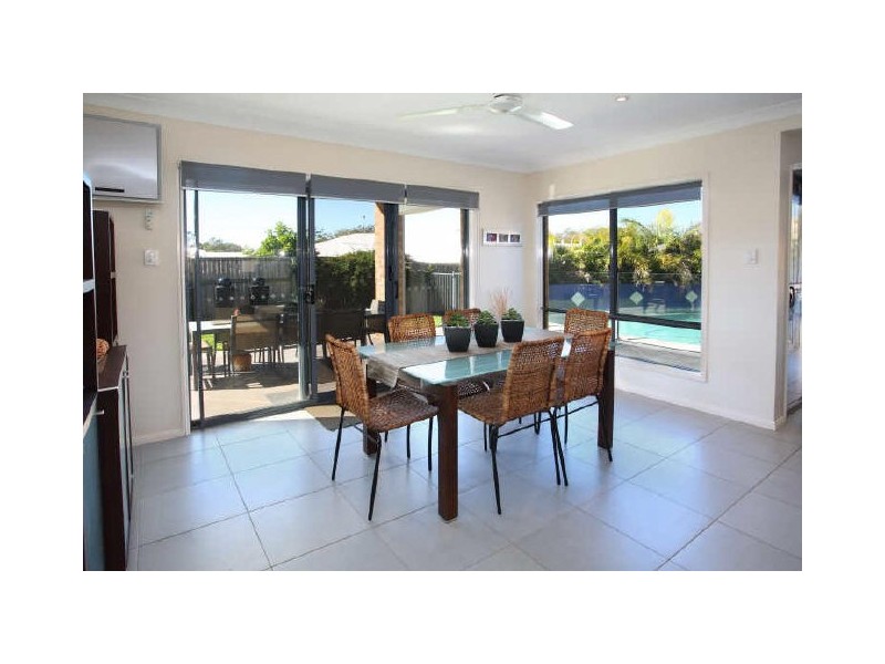 13 Syracuse Street, Redland Bay QLD 4165
