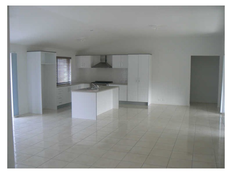 88 Ebony Crescent, Redland Bay QLD 4165
