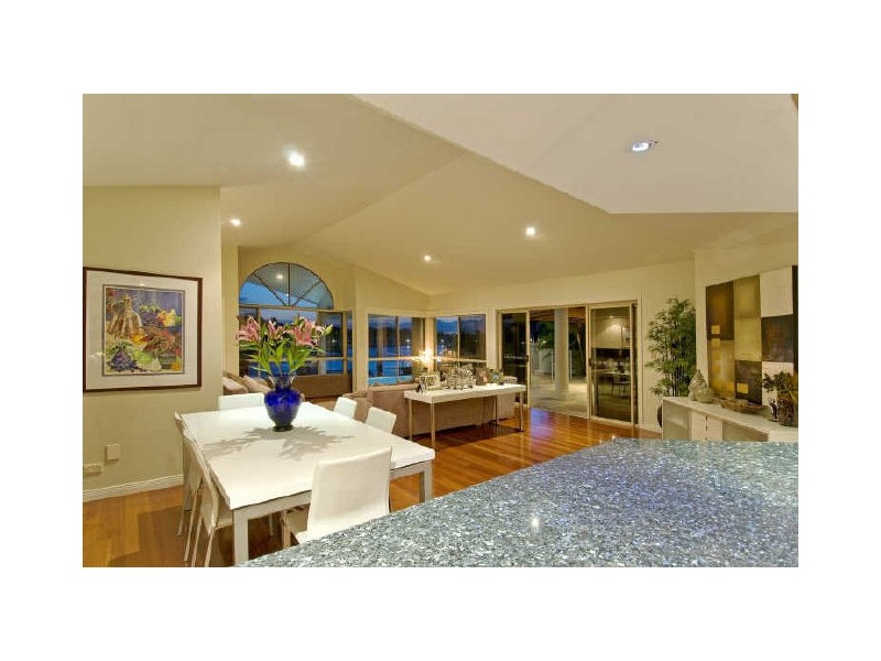 30 Caravel Court, Raby Bay QLD 4163