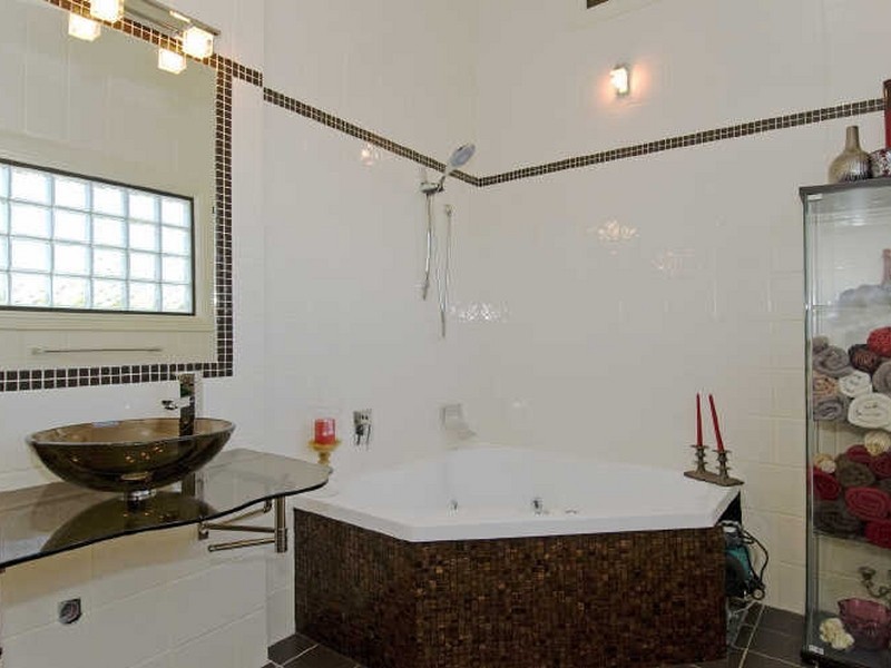 6 Apsley Street, Wellington Point QLD 4160