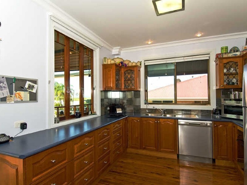 6 Apsley Street, Wellington Point QLD 4160