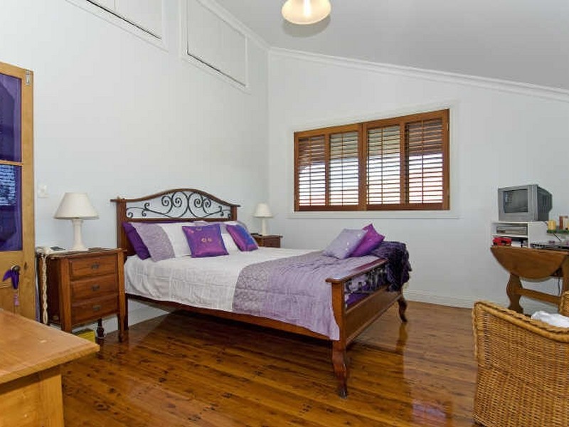 6 Apsley Street, Wellington Point QLD 4160