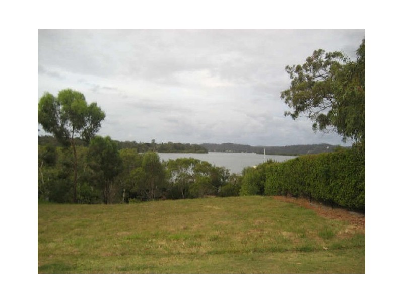 24 Schooner Street, Russell Island QLD 4184