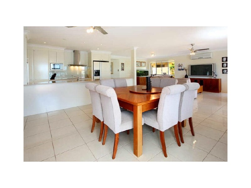 18 Mainroyal Court, Cleveland QLD 4163