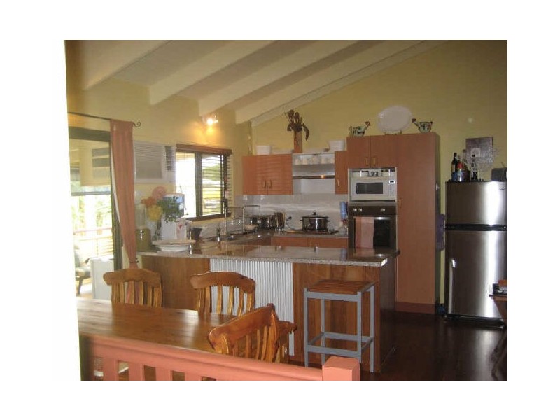 13 Zephyr Street, Russell Island QLD 4184