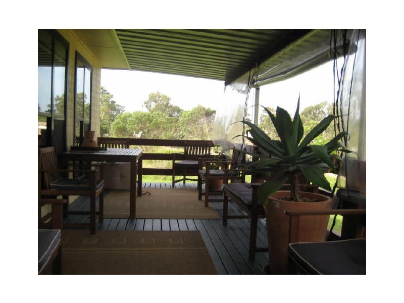 13 Zephyr Street, Russell Island QLD 4184