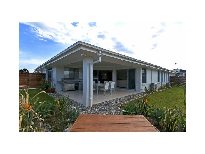 9 Kingsway Street, Wellington Point QLD 4160