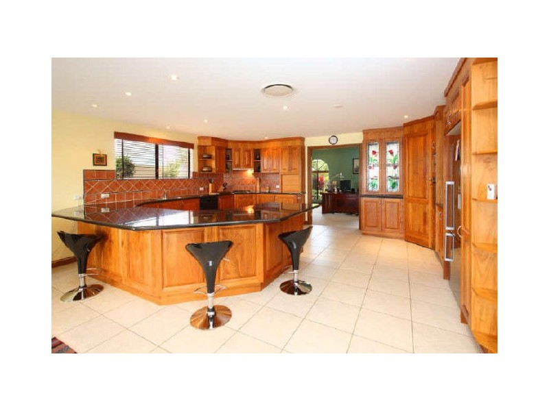 29 Sternlight Court, Raby Bay QLD 4163