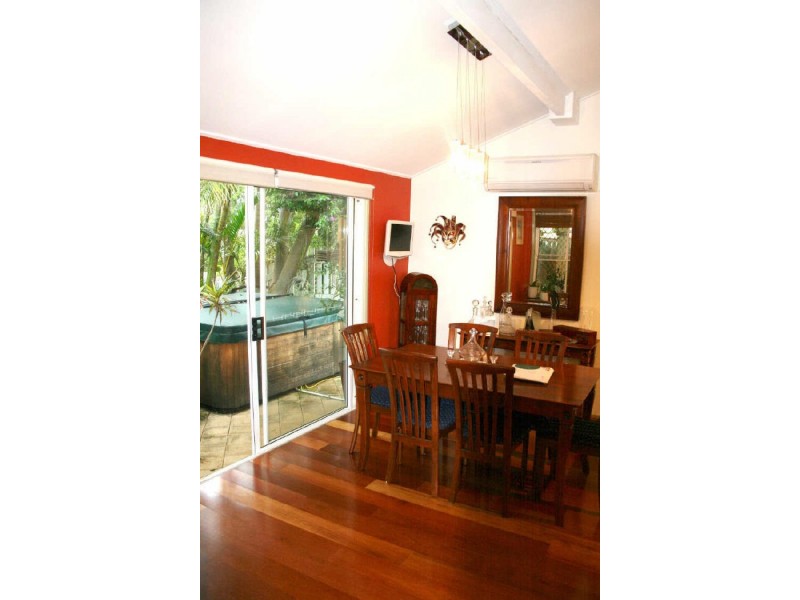 14/12 Queen Street, Cleveland QLD 4163