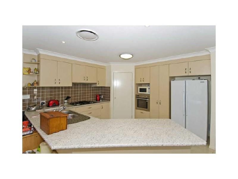 18 Whitby Place, Thornlands QLD 4164