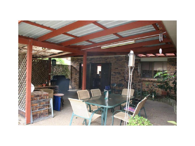 2 Commodore Court, Cleveland QLD 4163