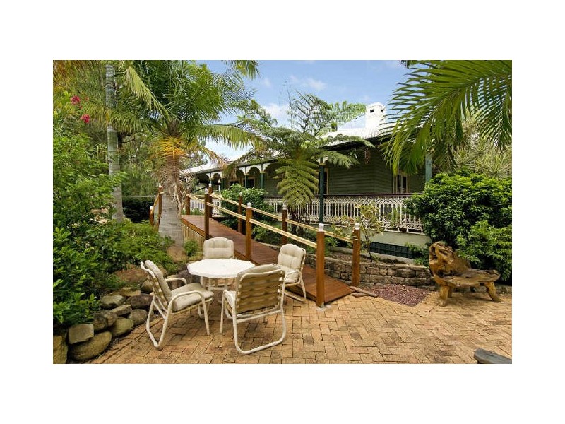 20 Muriel Street, Redland Bay QLD 4165