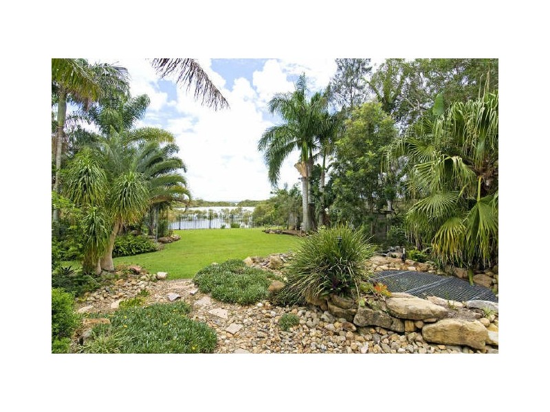 20 Muriel Street, Redland Bay QLD 4165