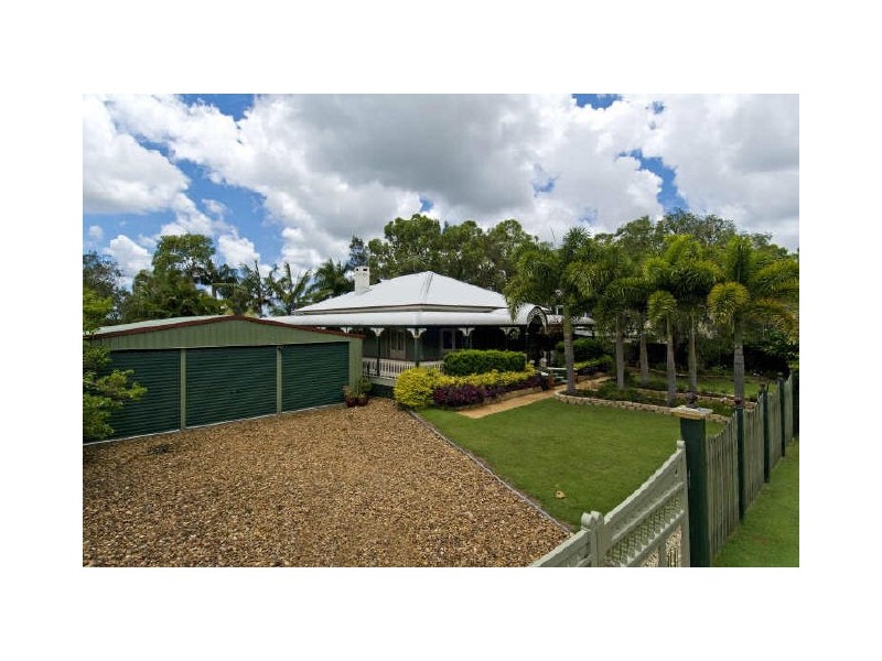 20 Muriel Street, Redland Bay QLD 4165