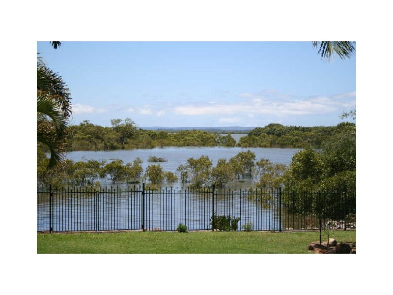 20 Muriel Street, Redland Bay QLD 4165