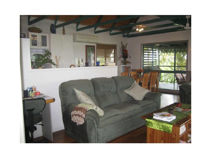 114 Channel Street, Russell Island QLD 4184