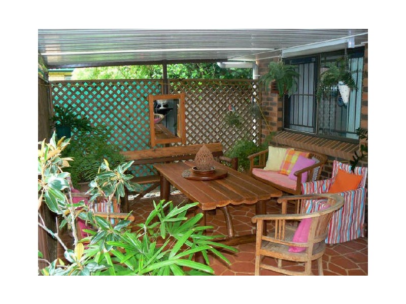 6 Angela Crescent, Cleveland QLD 4163