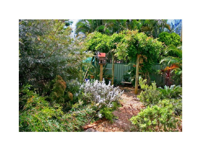 6 Angela Crescent, Cleveland QLD 4163