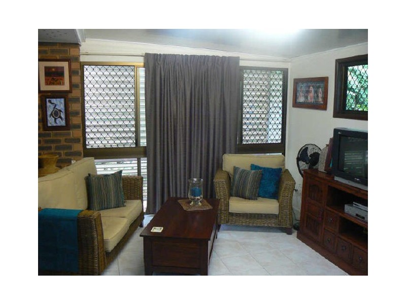 6 Angela Crescent, Cleveland QLD 4163