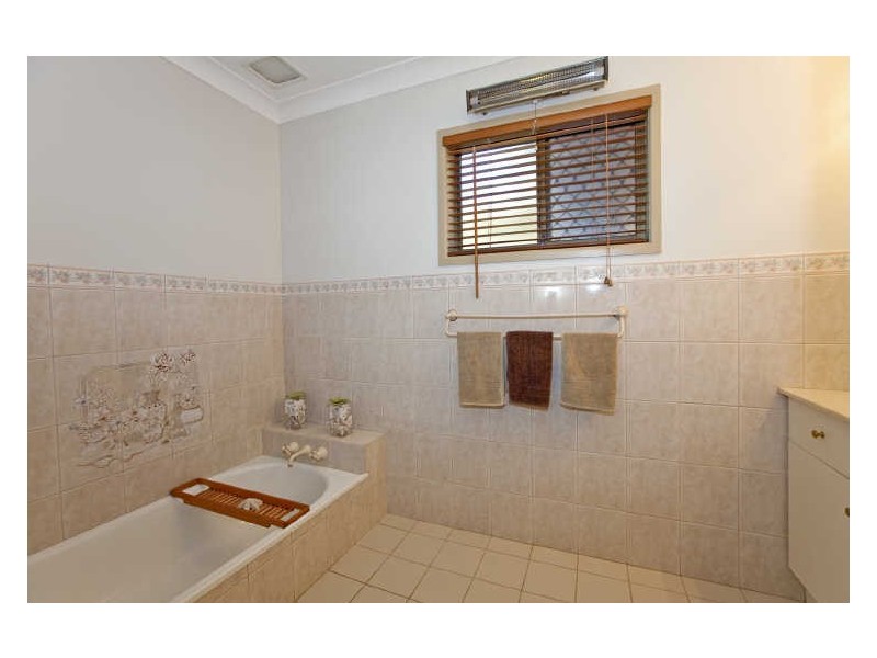 29 Hamilton Street, Redland Bay QLD 4165