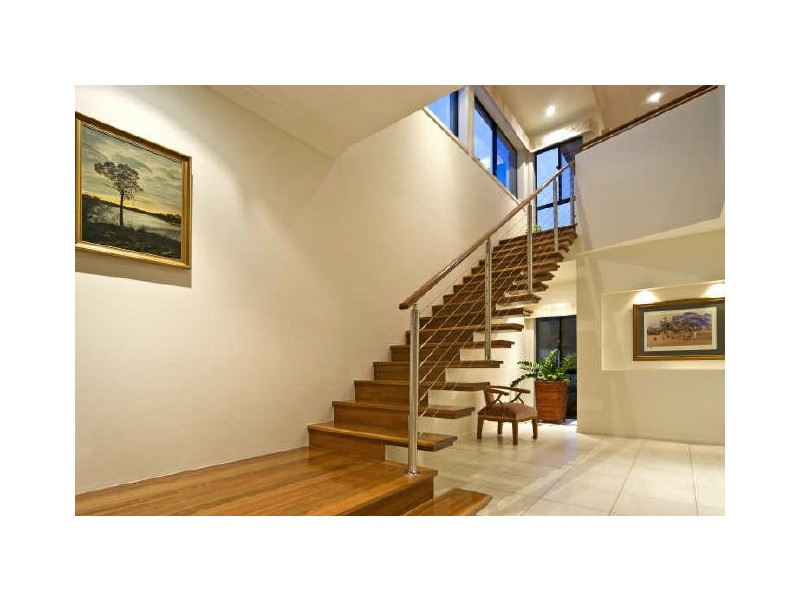 4 Oak Street, Ormiston QLD 4160