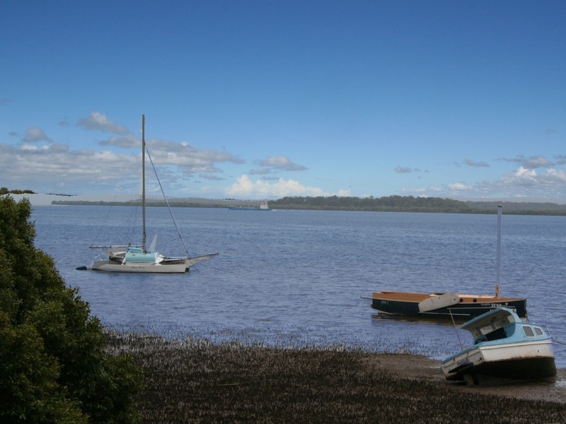13 Tina Street, Redland Bay QLD 4165