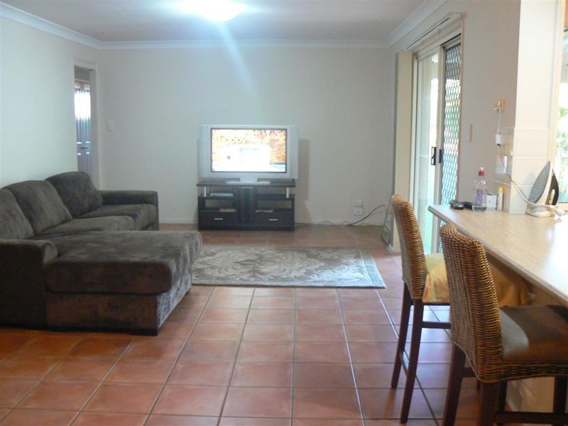 5 Johnston Avenue, Birkdale QLD 4159