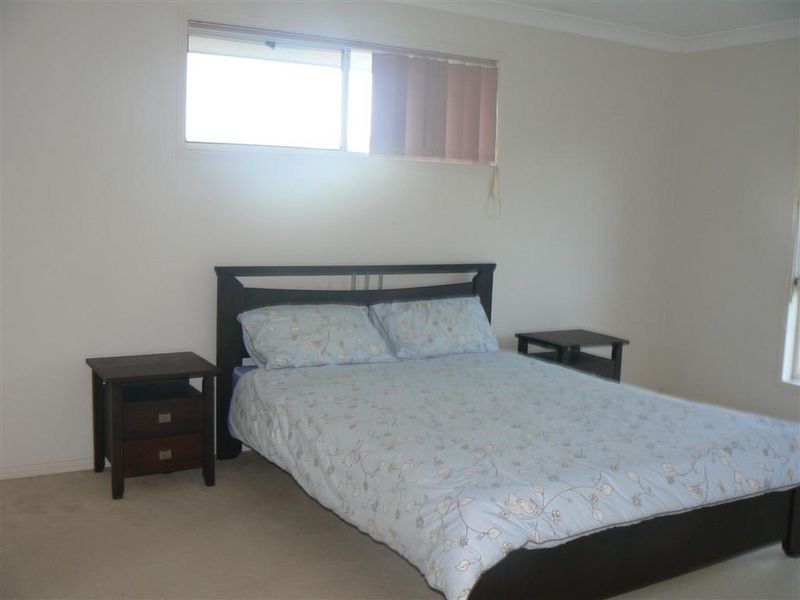 5 Johnston Avenue, Birkdale QLD 4159