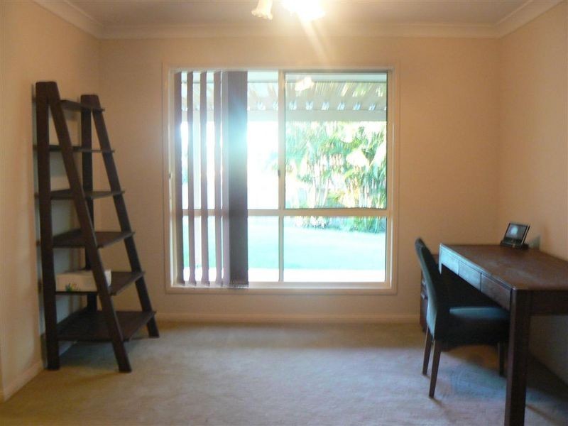 5 Johnston Avenue, Birkdale QLD 4159