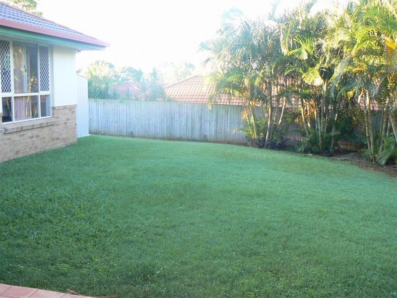 5 Johnston Avenue, Birkdale QLD 4159