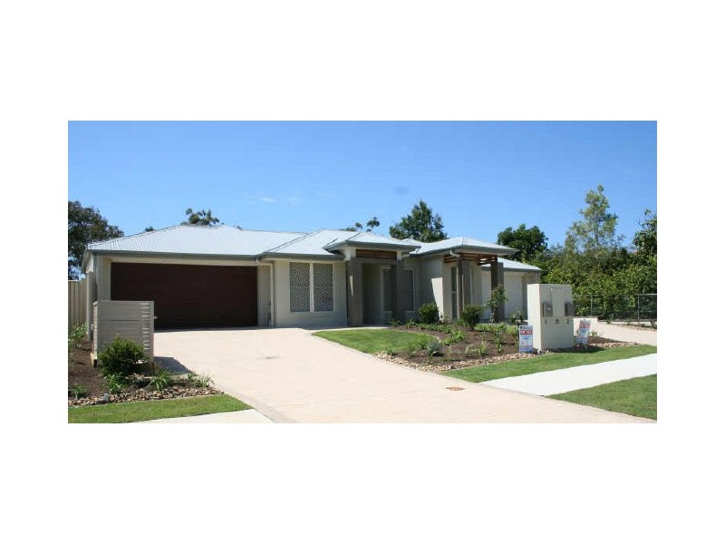 Duplex A-2 Haig Road, Birkdale QLD 4159
