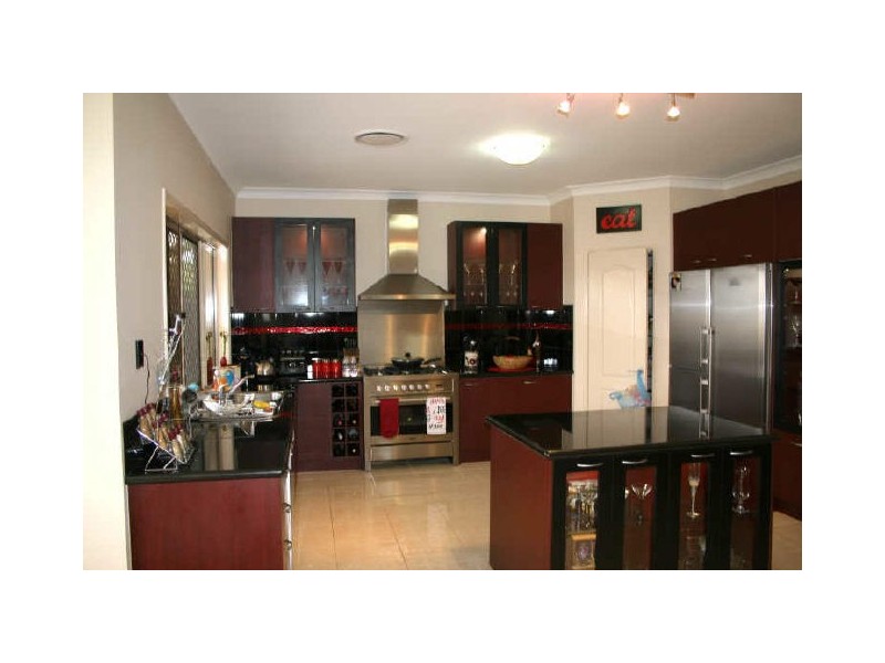 13 Riseborough Terrace, Cleveland QLD 4163