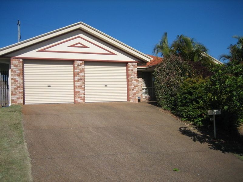 11 Roger Court, Redland Bay QLD 4165