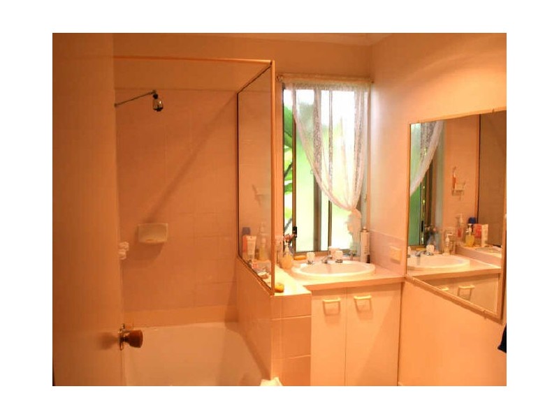 33 Shanahan Street, Redland Bay QLD 4165