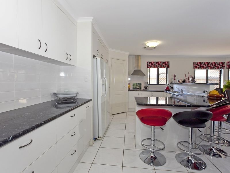 33 Kerder Street, Thornlands QLD 4164