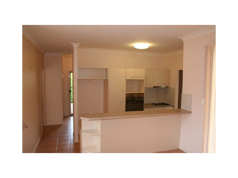 8 Buckler Court, Redland Bay QLD 4165