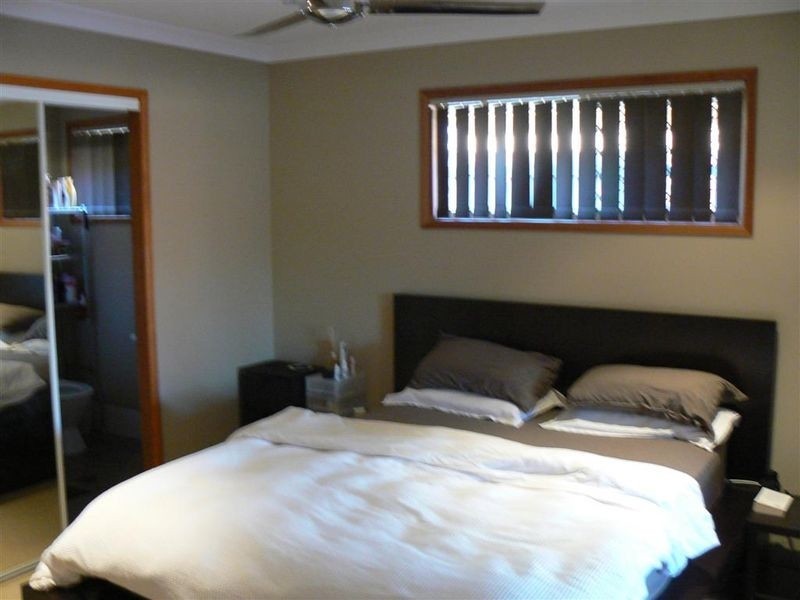 33 Daysland Street, Victoria Point QLD 4165